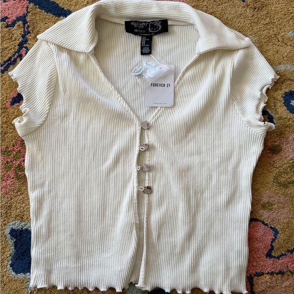 New Forever 21 x Hello Kitty Sanrio Collab White Ribbed Button-Up Top NWT SZ M - Picture 1 of 3